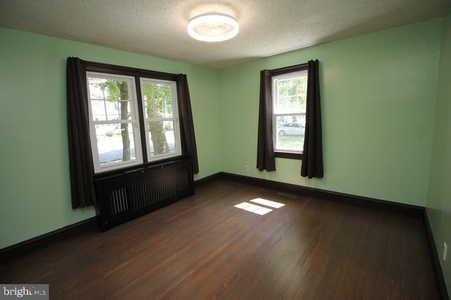 308 PINE ST, Carneys Point, NJ 08069