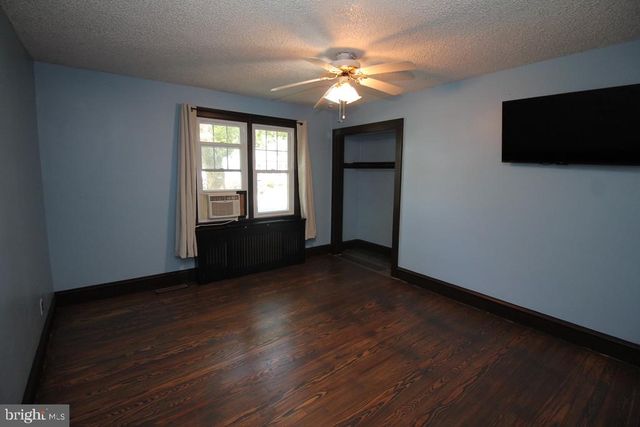 308 PINE ST, Carneys Point, NJ 08069