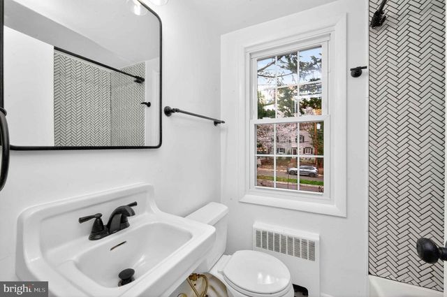 8 KENNEDY ST, Alexandria, VA 22305