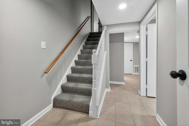 8 KENNEDY ST, Alexandria, VA 22305