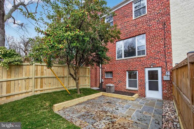 8 KENNEDY ST, Alexandria, VA 22305