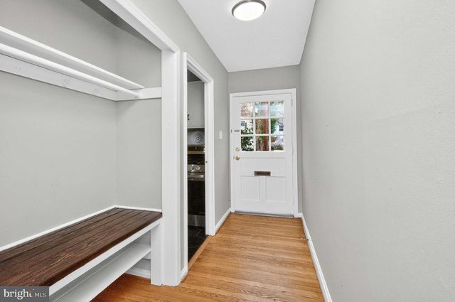 8 KENNEDY ST, Alexandria, VA 22305