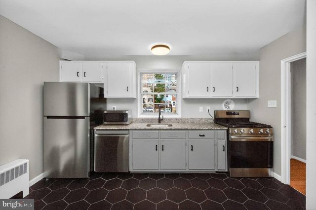 8 KENNEDY ST, Alexandria, VA 22305