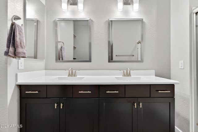 3900 E BASELINE Road 149, Phoenix, AZ 85042