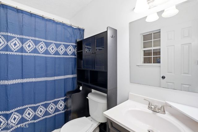 1830 E Boiling Spring Road, Southport, NC 28461