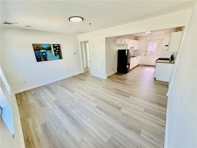 328 Roosevelt Circle NE, Marietta, GA 30060