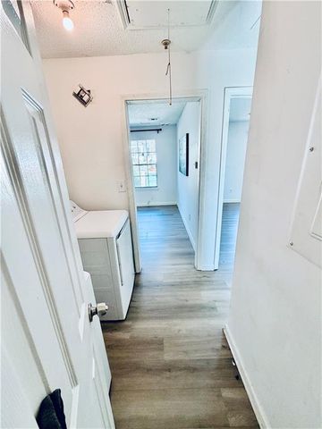 328 Roosevelt Circle NE, Marietta, GA 30060