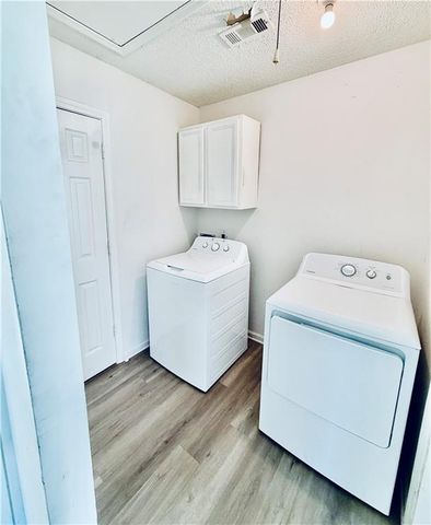 328 Roosevelt Circle NE, Marietta, GA 30060