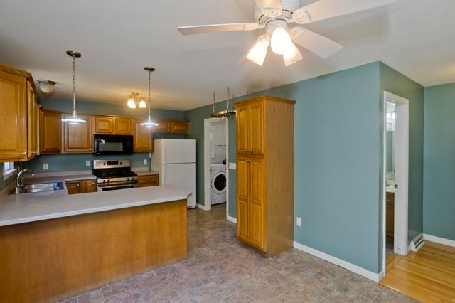 3 Rita Mary Way, Westfield, MA 01085