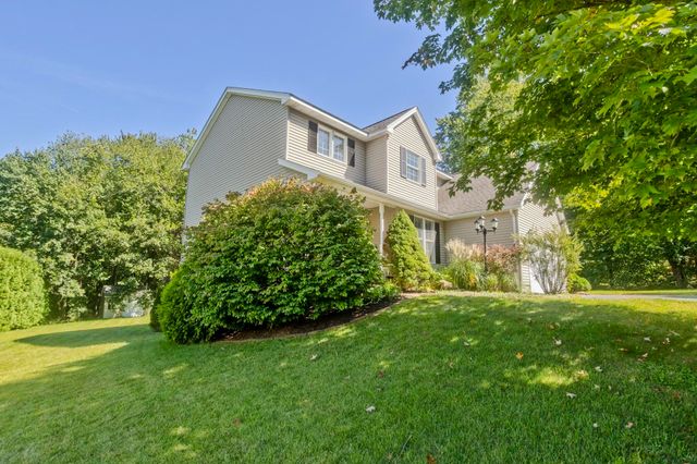 3 Rita Mary Way, Westfield, MA 01085