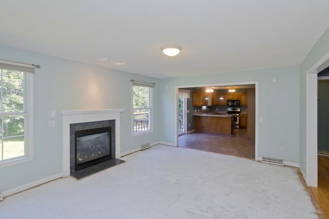 3 Rita Mary Way, Westfield, MA 01085