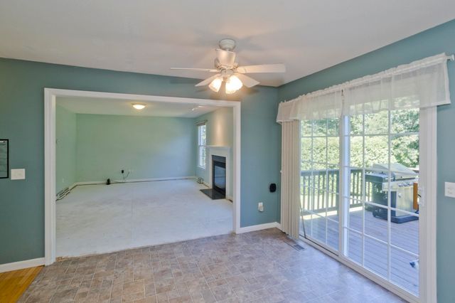 3 Rita Mary Way, Westfield, MA 01085