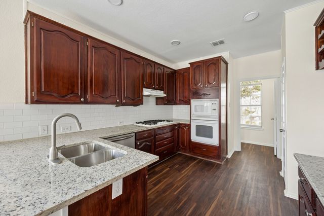 1604 Bennington Drive, Carrollton, TX 75007
