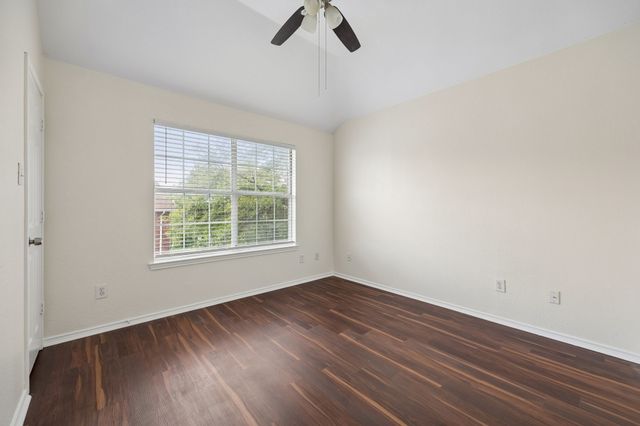 1604 Bennington Drive, Carrollton, TX 75007
