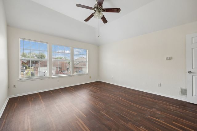 1604 Bennington Drive, Carrollton, TX 75007