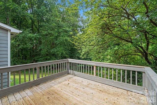 10826 Hunters Trace Court, Charlotte, NC 28262