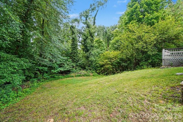 10826 Hunters Trace Court, Charlotte, NC 28262