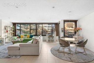 920 166th St Apt 3B, New York City, NY 11357