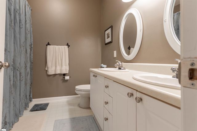 222 Mckenna Circle, Greenville, SC 29615