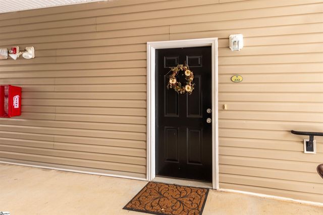 222 Mckenna Circle, Greenville, SC 29615