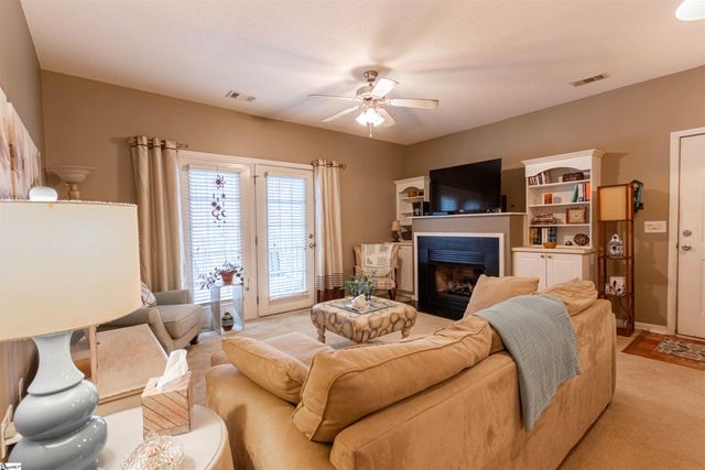 222 Mckenna Circle, Greenville, SC 29615