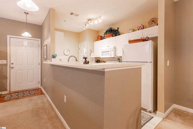 222 Mckenna Circle, Greenville, SC 29615