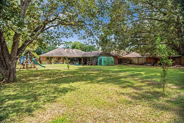 11021 Fieldcrest Dr, Baton Rouge, LA 70811
