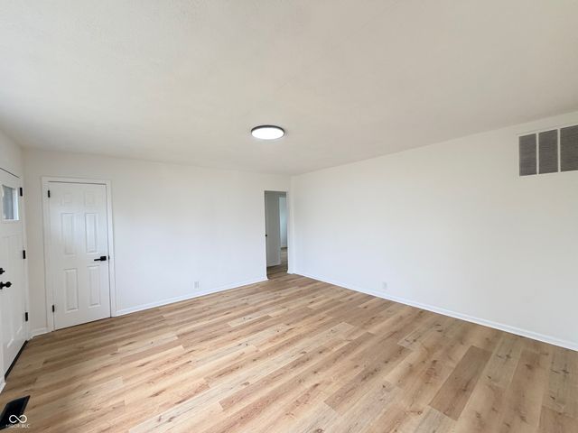 2753 Sangster Avenue, Indianapolis, IN 46218