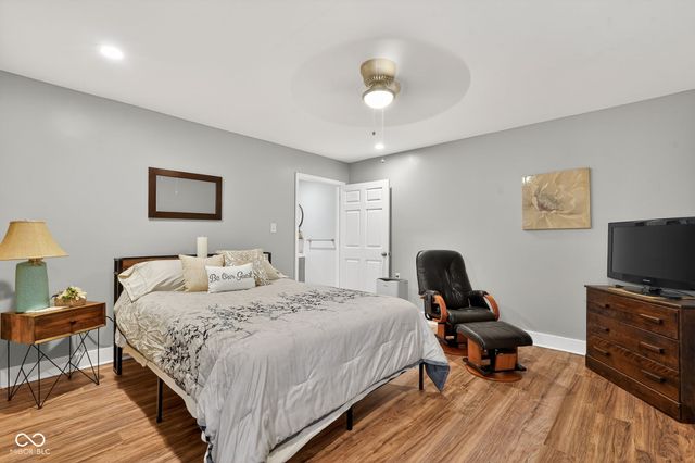 330 Duck Creek Lane, Noblesville, IN 46060