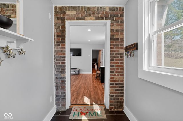 330 Duck Creek Lane, Noblesville, IN 46060