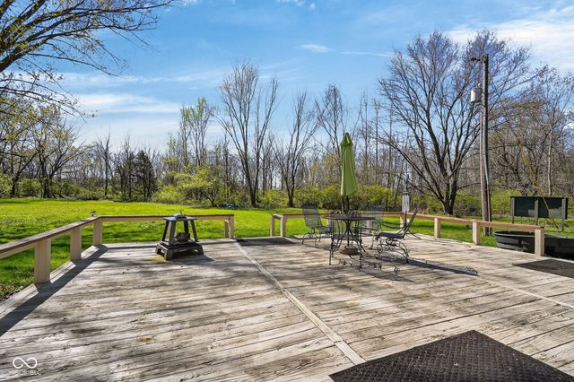 330 Duck Creek Lane, Noblesville, IN 46060
