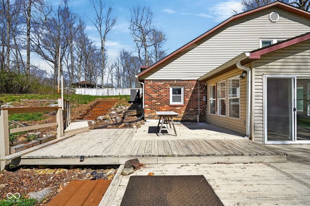 330 Duck Creek Lane, Noblesville, IN 46060