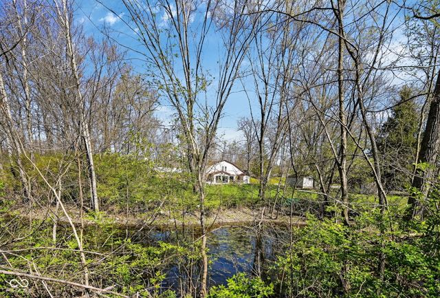 330 Duck Creek Lane, Noblesville, IN 46060