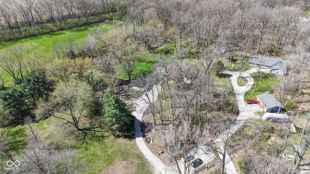 330 Duck Creek Lane, Noblesville, IN 46060