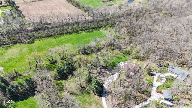 330 Duck Creek Lane, Noblesville, IN 46060