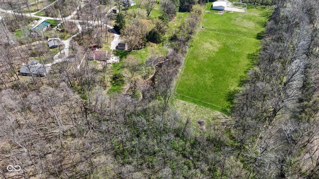 330 Duck Creek Lane, Noblesville, IN 46060