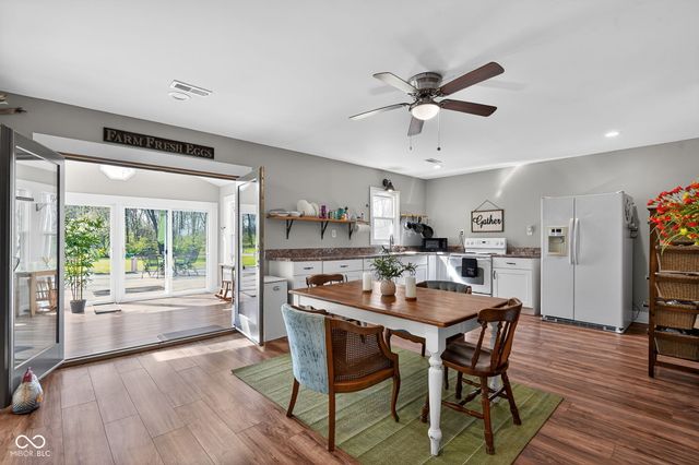 330 Duck Creek Lane, Noblesville, IN 46060