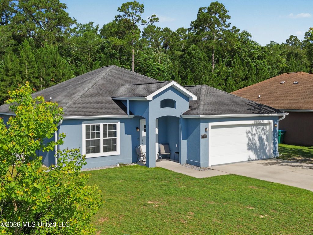 13267 Willow Oak Circle, Gulfport, MS 39503