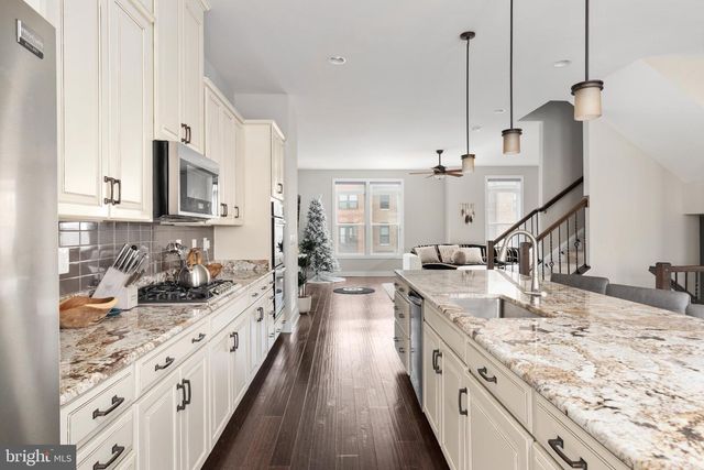 44735 MEDWAY TER, Ashburn, VA 20147