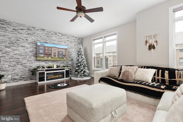 44735 MEDWAY TER, Ashburn, VA 20147