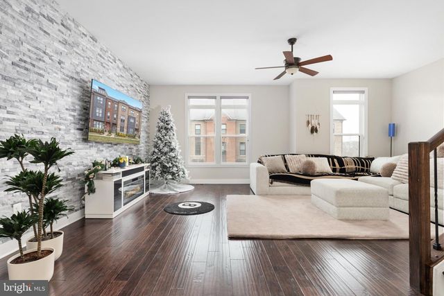 44735 MEDWAY TER, Ashburn, VA 20147