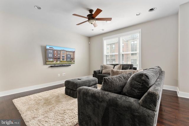 44735 MEDWAY TER, Ashburn, VA 20147
