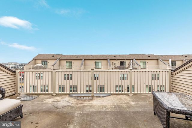 44735 MEDWAY TER, Ashburn, VA 20147