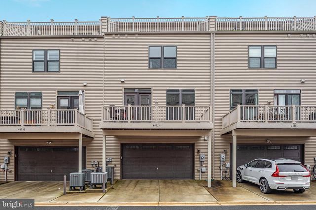 44735 MEDWAY TER, Ashburn, VA 20147