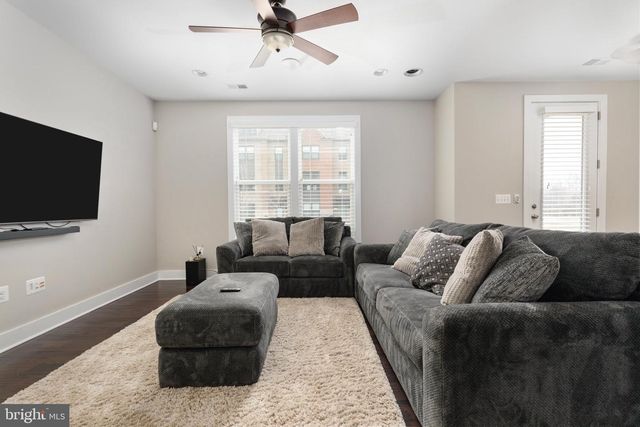 44735 MEDWAY TER, Ashburn, VA 20147