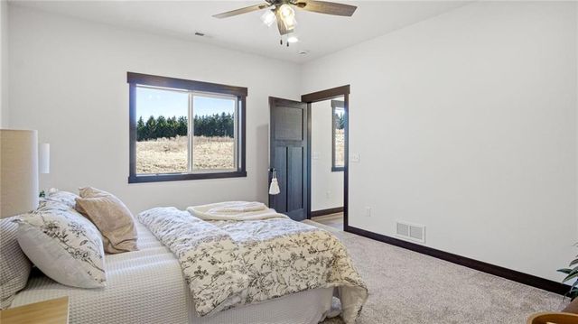 3369 Iris Drive, Eau Claire, WI 54703