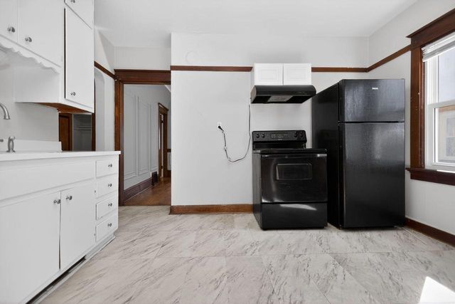 2947 N 60th STREET, Milwaukee, WI 53210