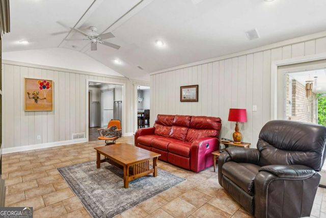 2510 Monterey Drive NE, Marietta, GA 30068