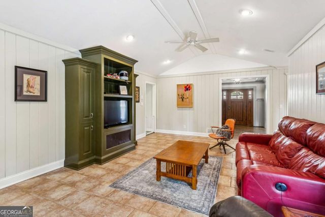 2510 Monterey Drive NE, Marietta, GA 30068