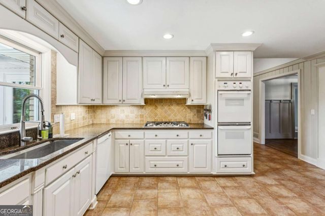 2510 Monterey Drive NE, Marietta, GA 30068